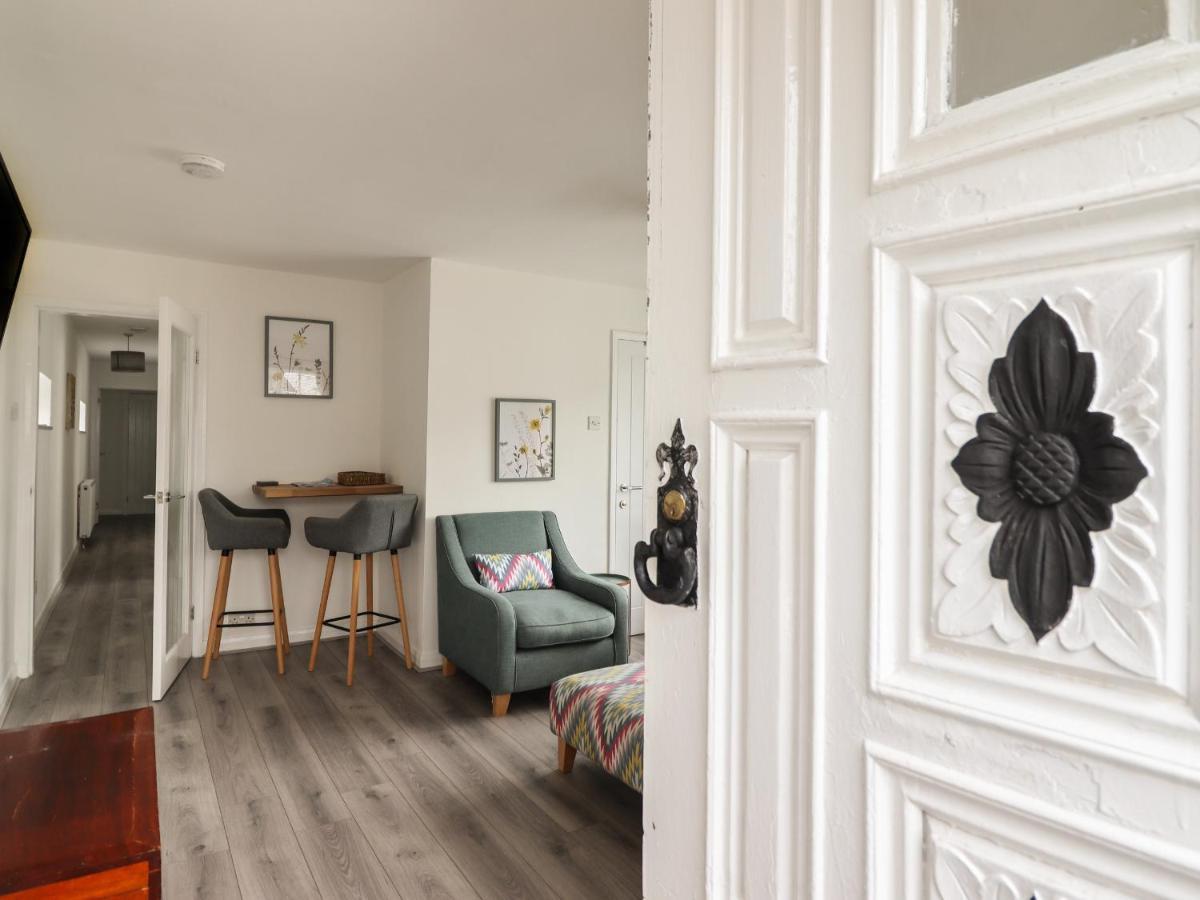 Apartamento The Old Coach House Conwy Exterior foto